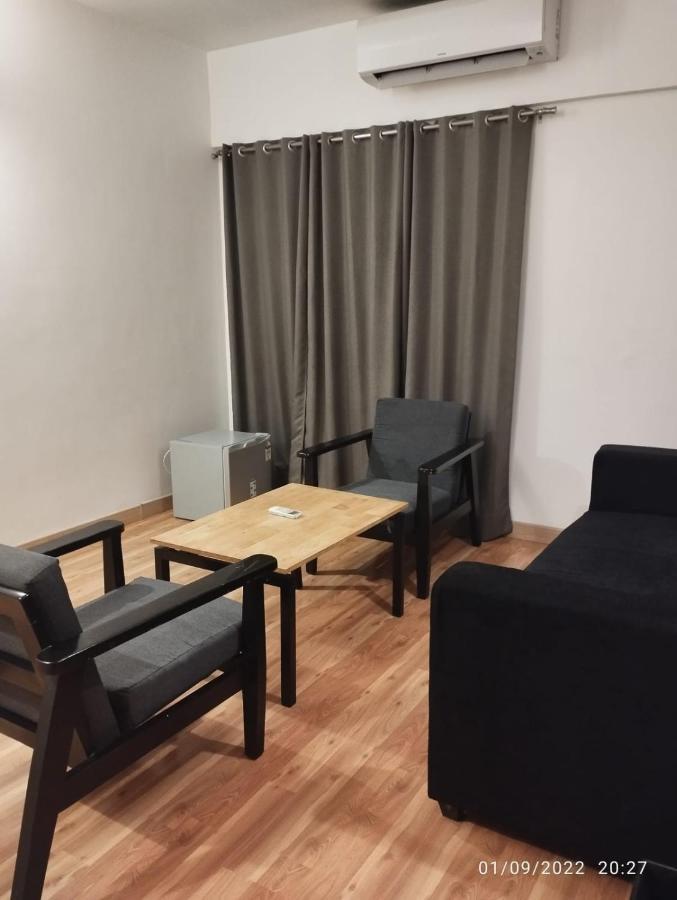 Upar Hotels Indiranagar Bangalore Luaran gambar