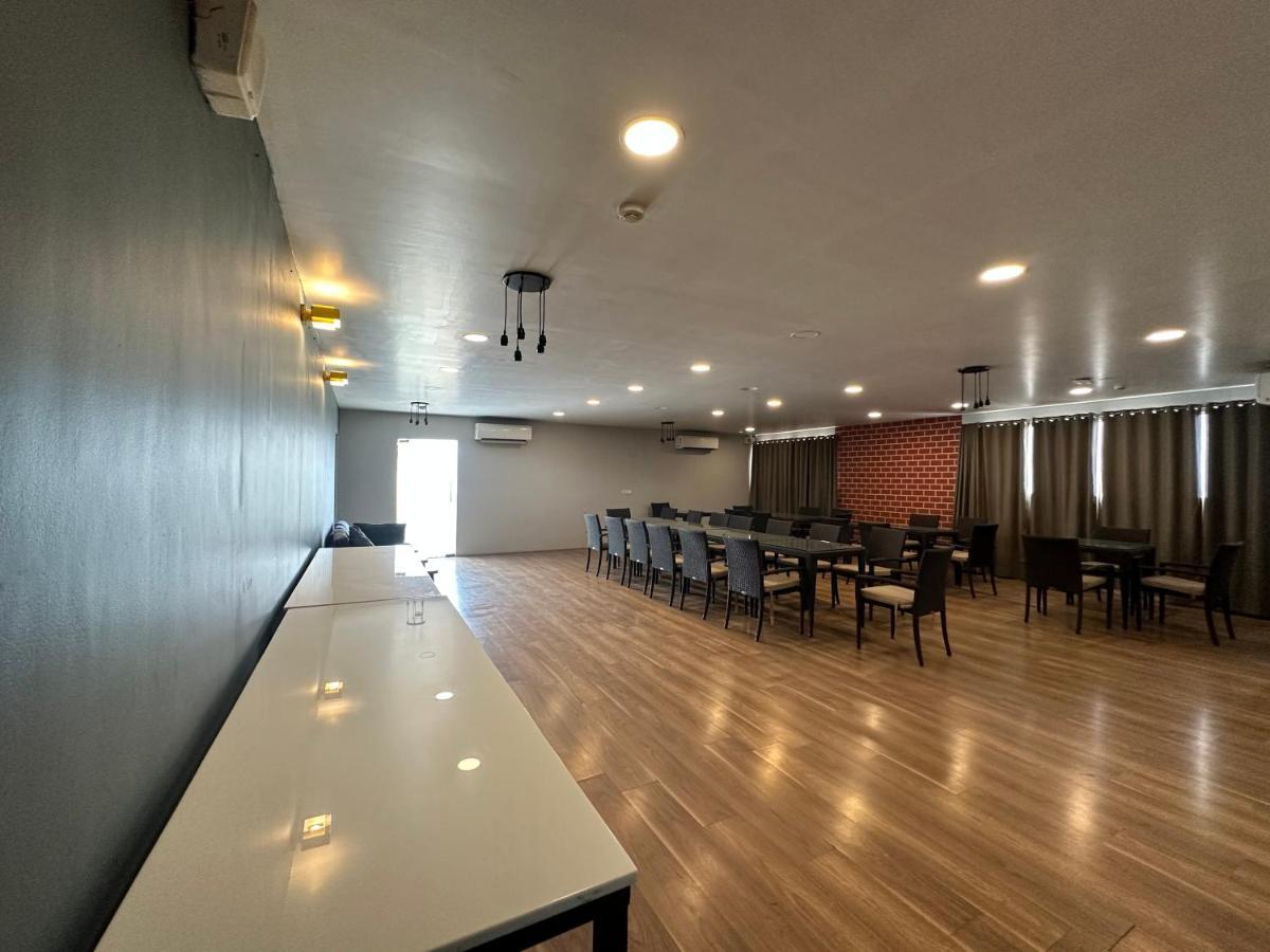 Upar Hotels Indiranagar Bangalore Luaran gambar