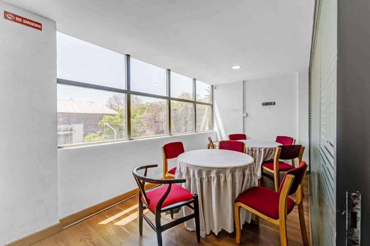 Upar Hotels Indiranagar Bangalore Luaran gambar